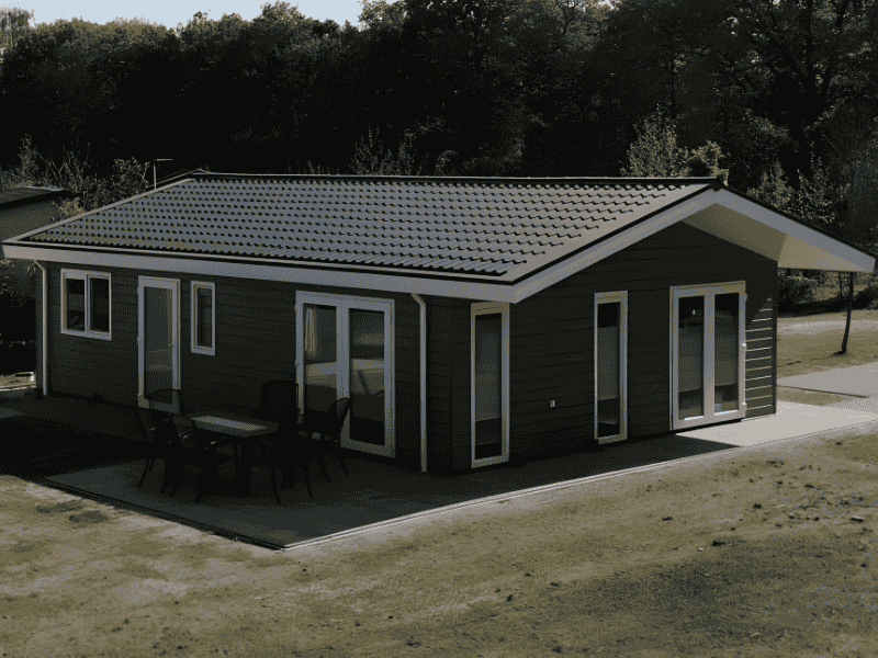 geisoleerde vs ongeisoleerde dakpanplaten antraciet vakantiewoning finish profiles